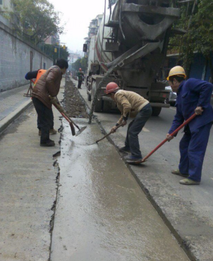 保春節安全供水  站好最后一班崗