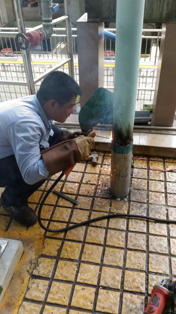 加固雨棚 保安全 促生產