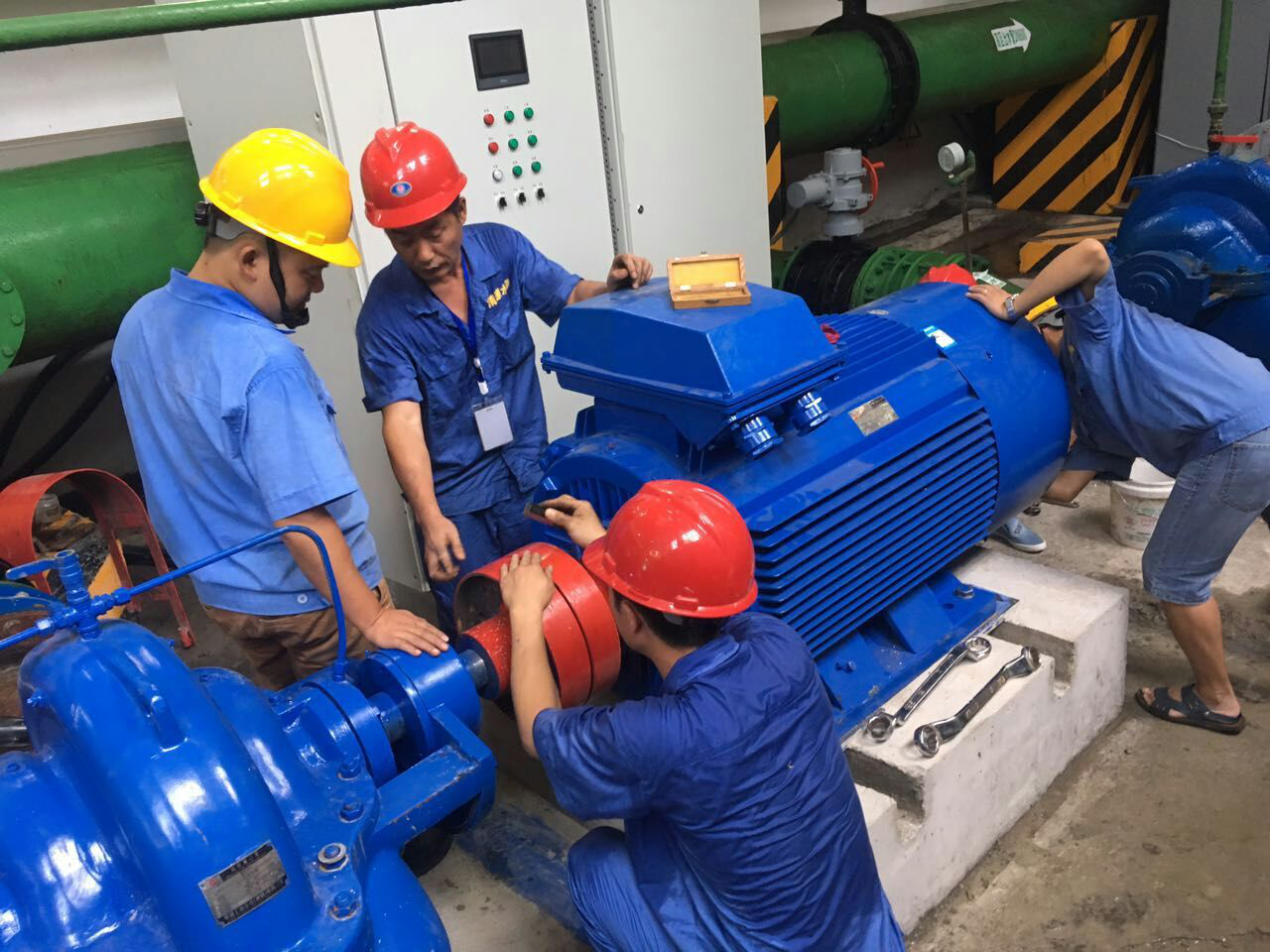 二水廠順利完成送水2號電機變頻控制系統技改