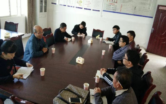 集團公司黨委副書記唐平深入栗子村調研脫貧攻堅工作