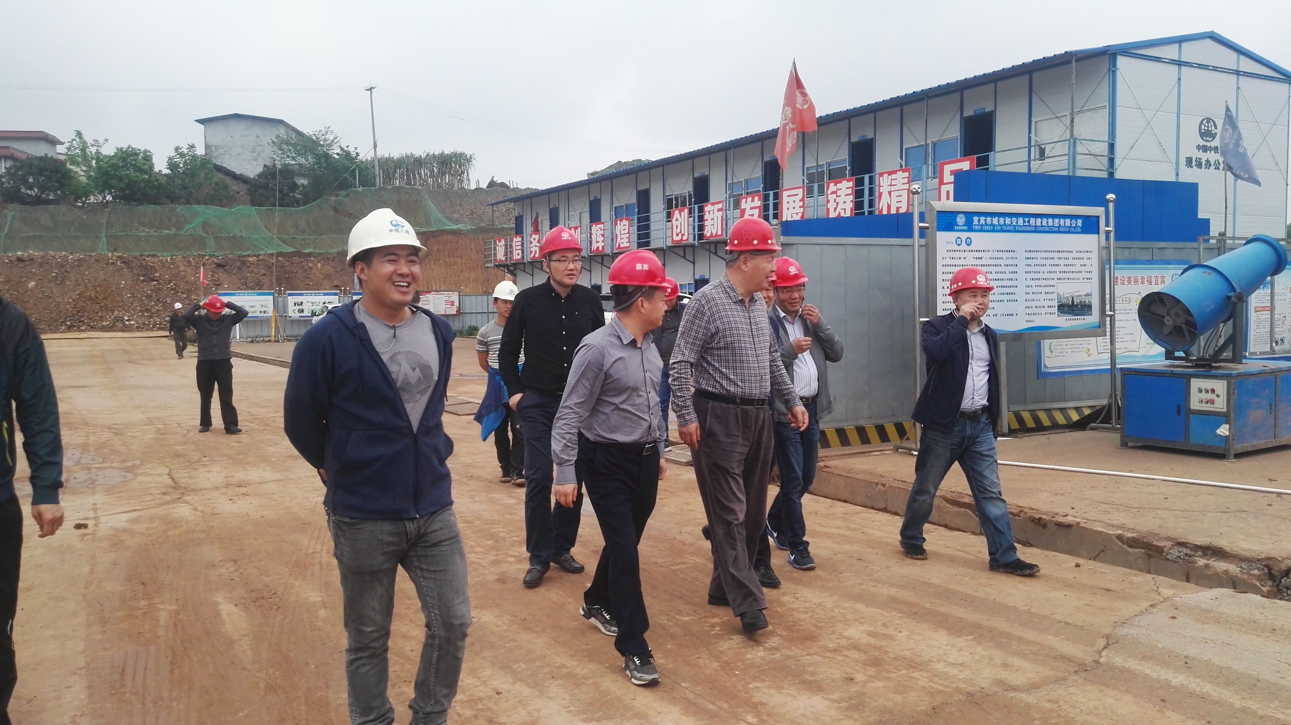 深圳水務集團到菜壩水廠、四水廠參觀學習