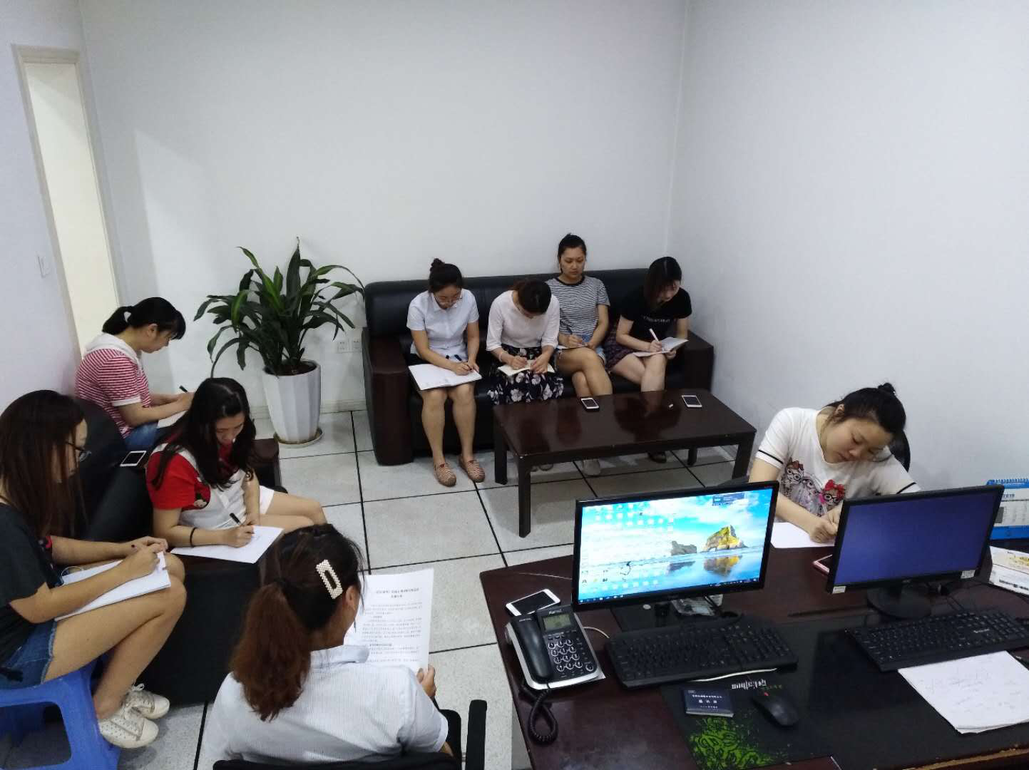 營銷部呼叫中心開展安全生產學習