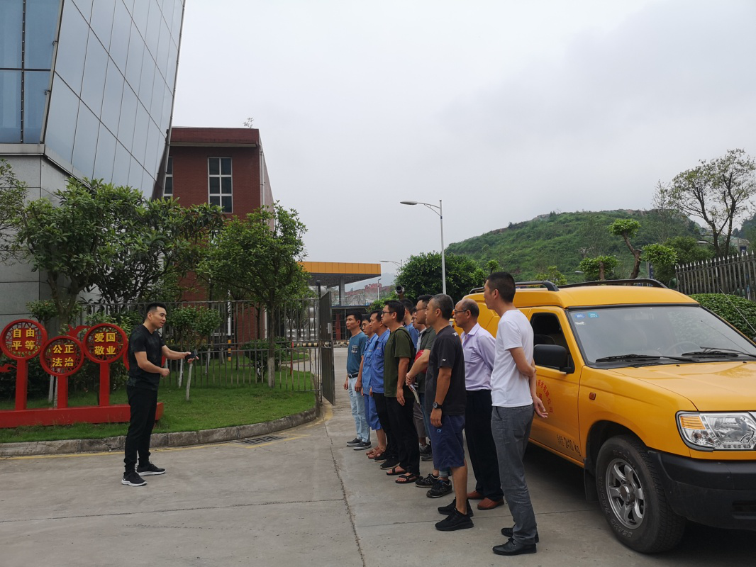 臨港公司在宜賓市二醫院 開展“安全生產月”應急演練活動