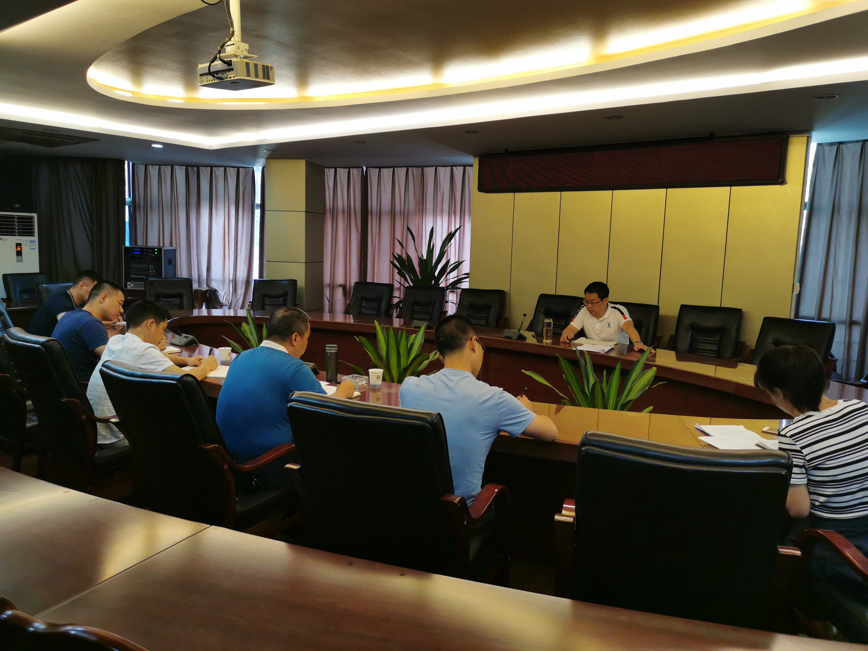 集團公司紀委召開學習教育暨半年工作總結會