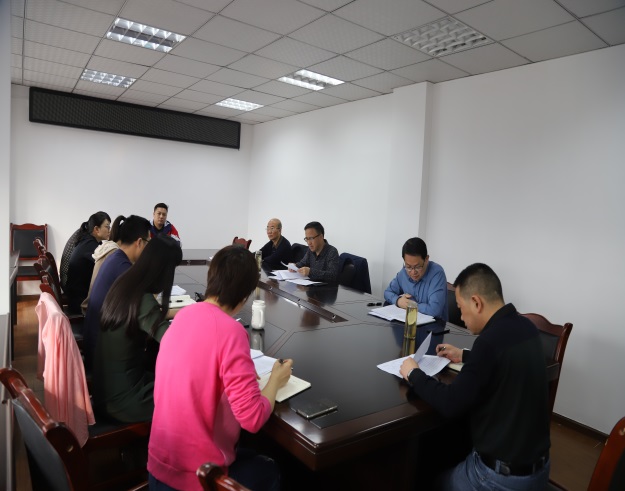 公司黨委書記周燕賓專題聽取公司紀委和監督部門工作匯報