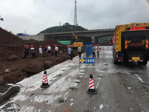 健全部門聯動機制，提高應急處置水平