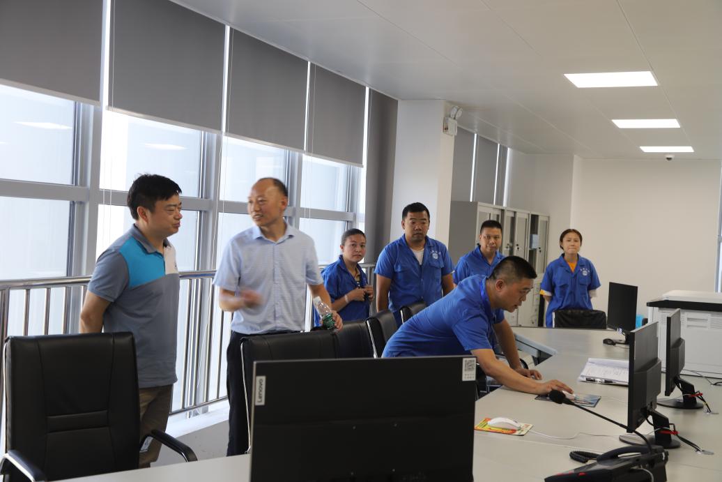 市住房和城鄉建設局領導到我司開展汛期安全檢查