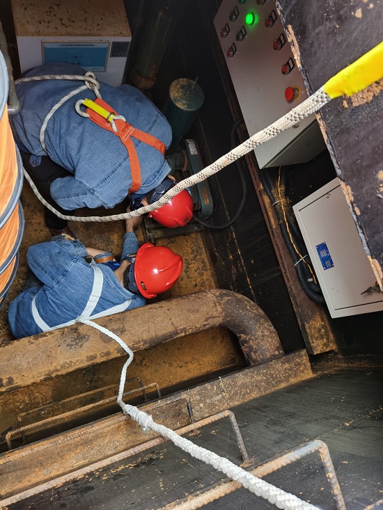 菜壩水廠開展有限空間作業演練