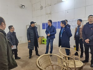 市國資委領導到清源水務集團慰問優秀人才、困難黨員并開展節前安全檢查