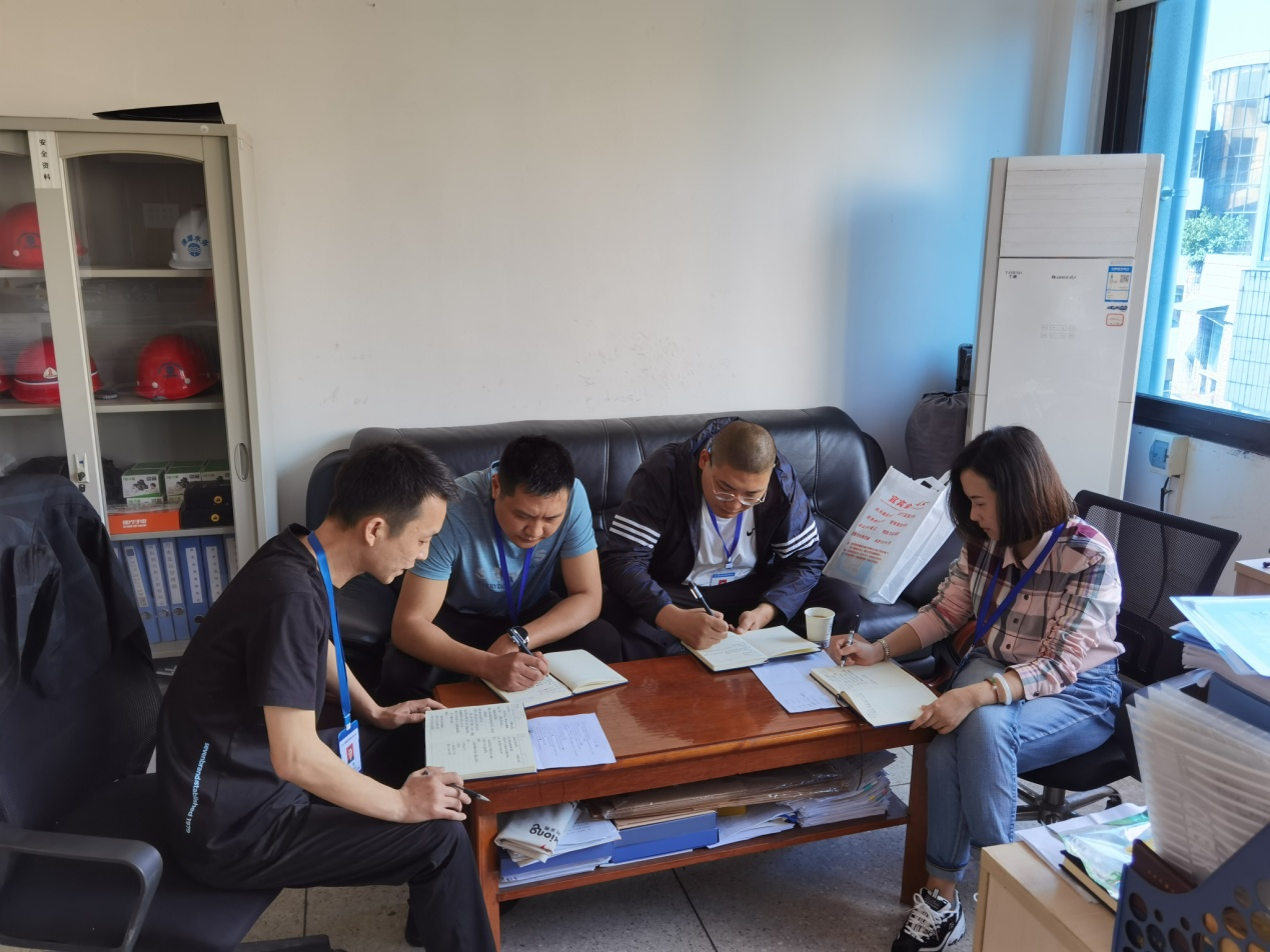 安保部傳達(dá)學(xué)習(xí)公司貫徹落實公服集團(tuán)調(diào)研精神