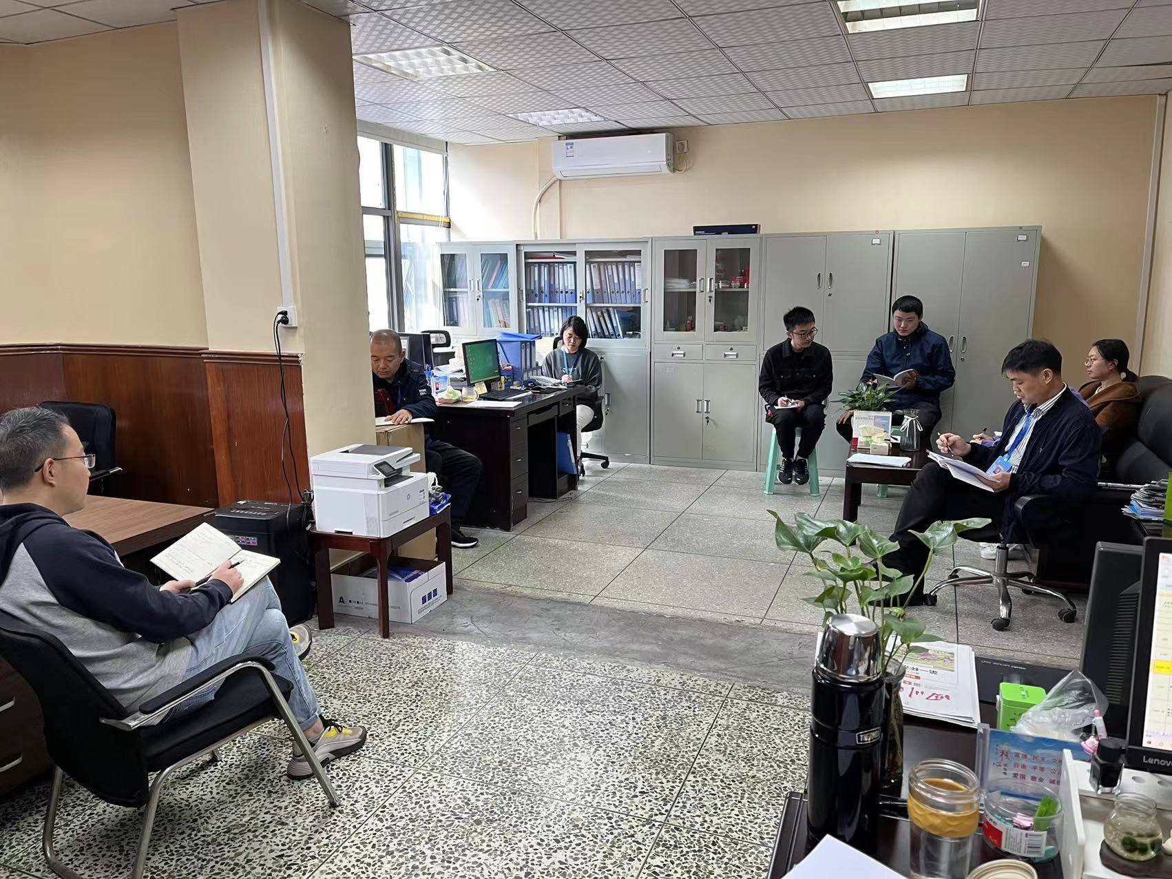 綜合部傳達(dá)落實(shí)黨風(fēng)廉政建設(shè)和反腐工作專題研究部署會議精神