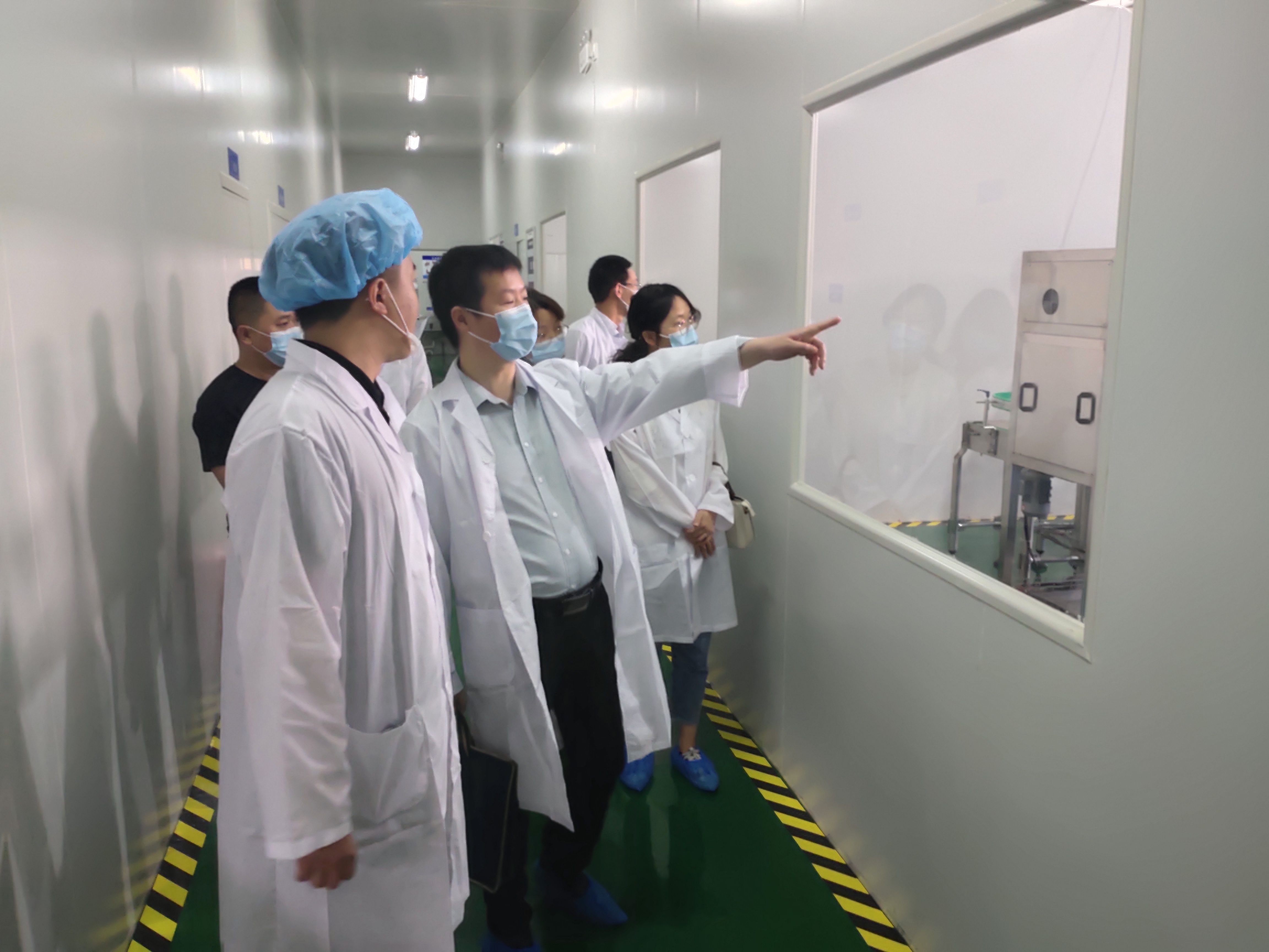 市公服集團黨委委員、監事會主席周威帶隊調研清源水務公司