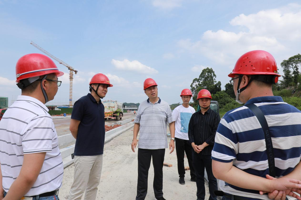 深入施工現場 查看項目進度