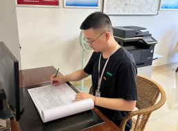 《榜樣在身邊》系列報道——工作標兵 江一航、優秀青年 李玉涵